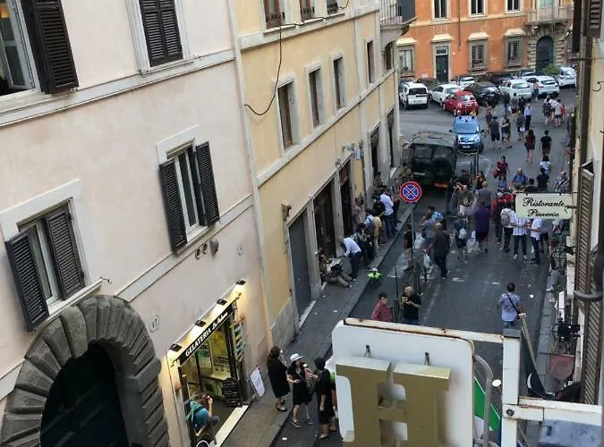 Visione Via Sant'andrea Delle Fratte, 36