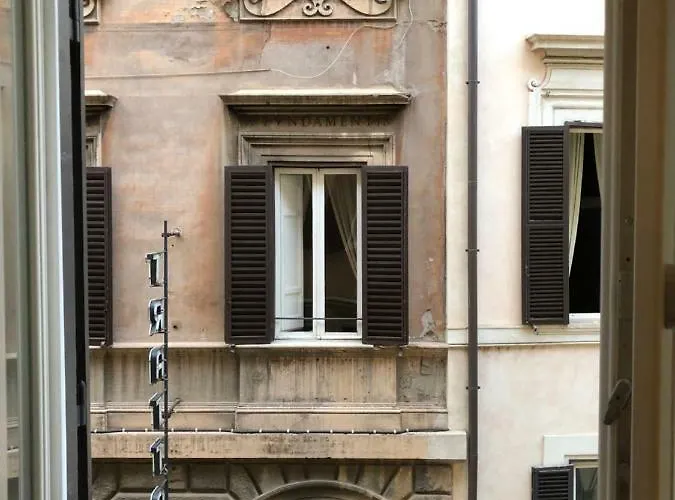 Visione Via Sant'andrea Delle Fratte, 36 Rome