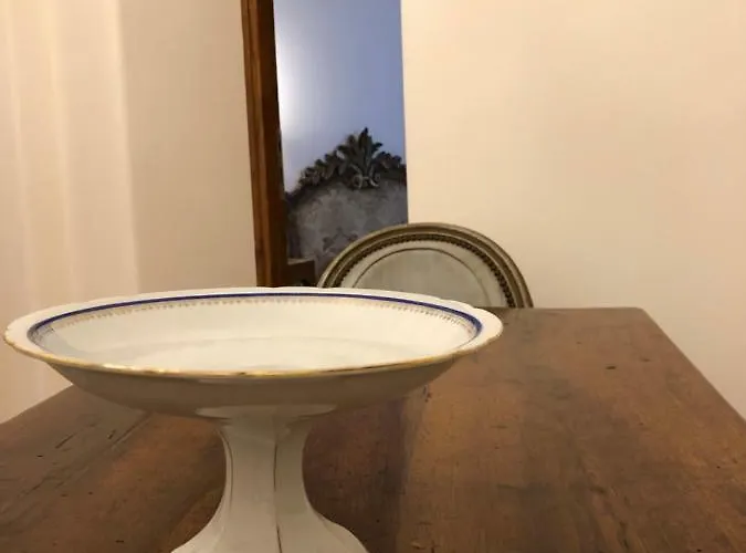 Visione Via Sant'andrea Delle Fratte, 36 * Rome